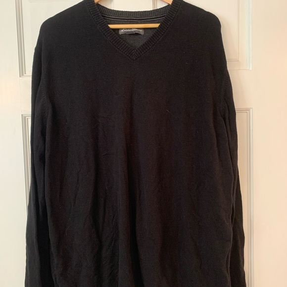 Black Eddie Bauer V Neck Sweater - Picture 2 of 3